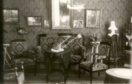 Opettaja Kerttu Lehtosalon sali vuonna 1937