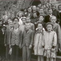 Keväällä 1956 Turun tuomiokirkon portailla