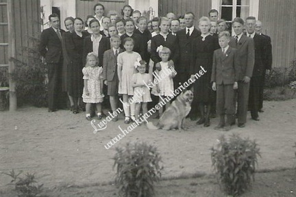 Elsa Laineen hautajaisissa otettu kuva