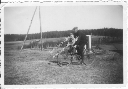 Aarne ja Kosti Laaksonen
