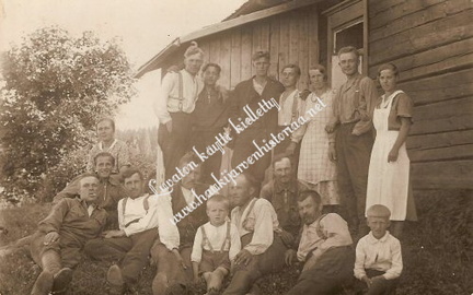 Kuva on otettu Peltoniemessä ennen sotaa